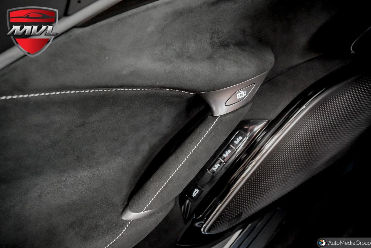 2025 Ferrari Roma Spider Base 2dr Convertible Photo