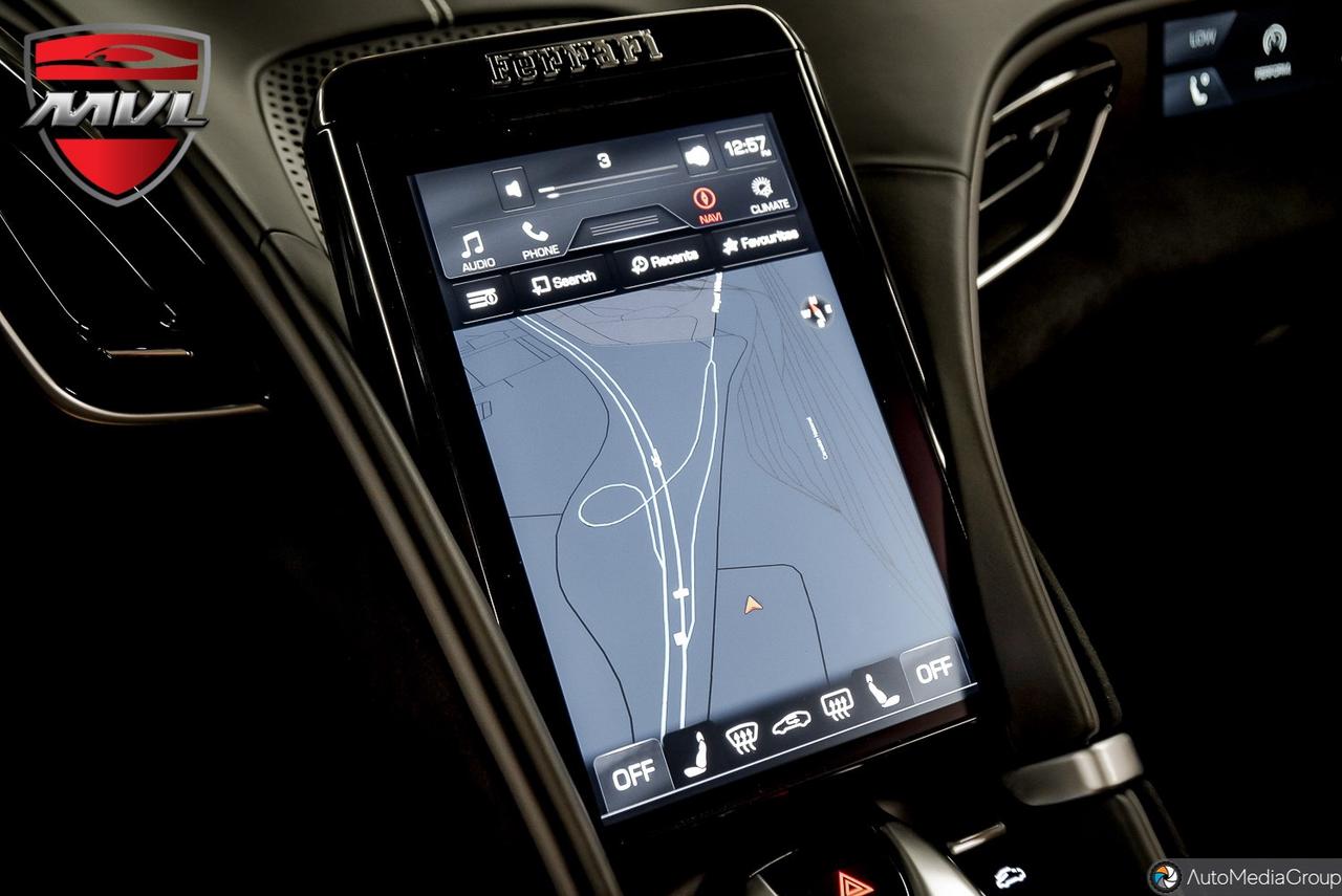 2025 Ferrari Roma Spider Base 2dr Convertible Photo