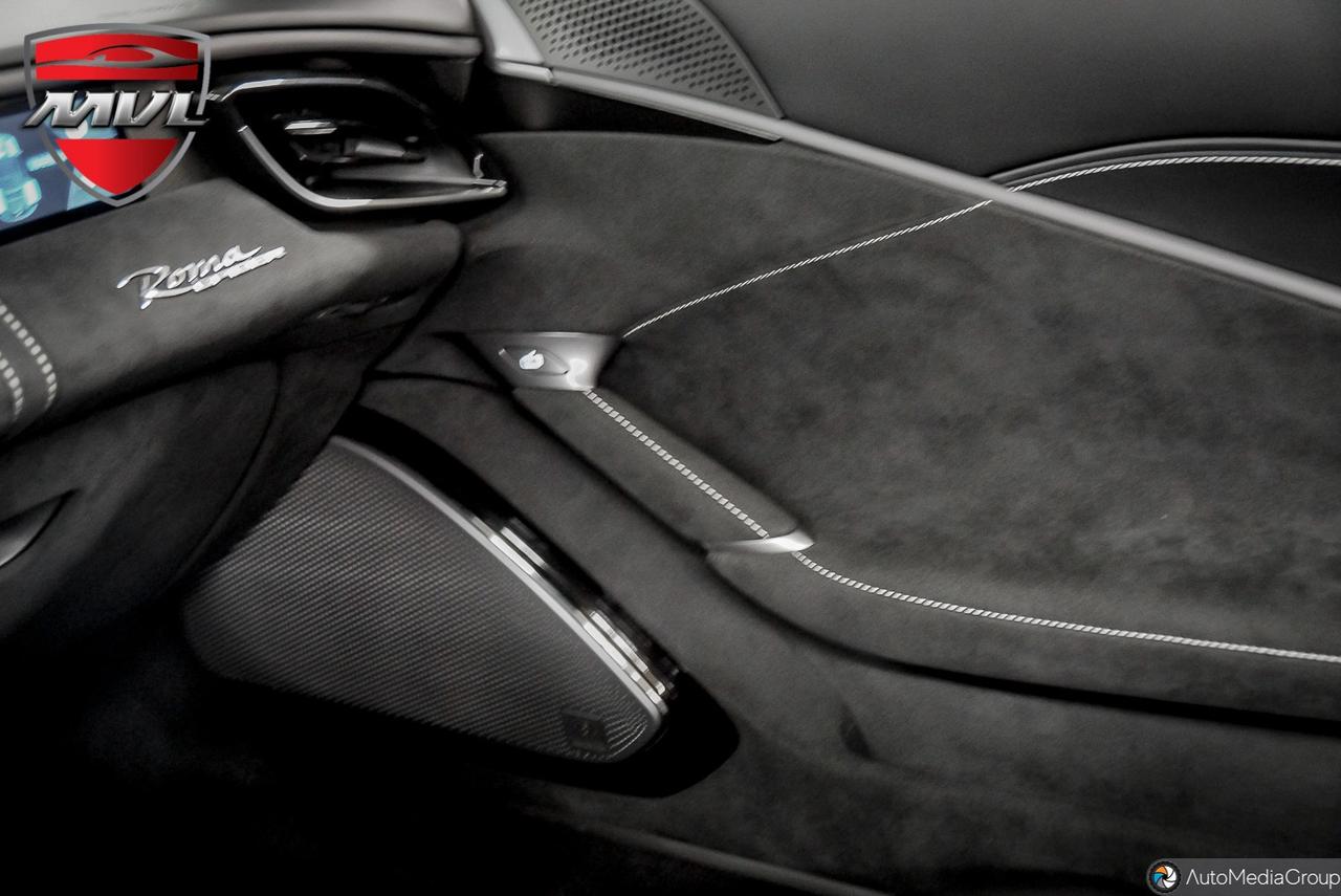 2025 Ferrari Roma Spider Base 2dr Convertible Photo