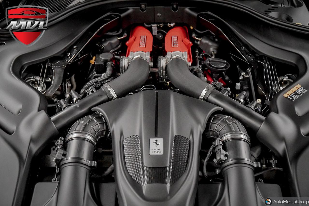 2025 Ferrari Roma Spider Base 2dr Convertible Photo
