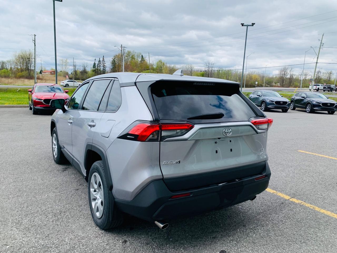 2023 Toyota RAV4 LE 4dr All-wheel Drive Photo