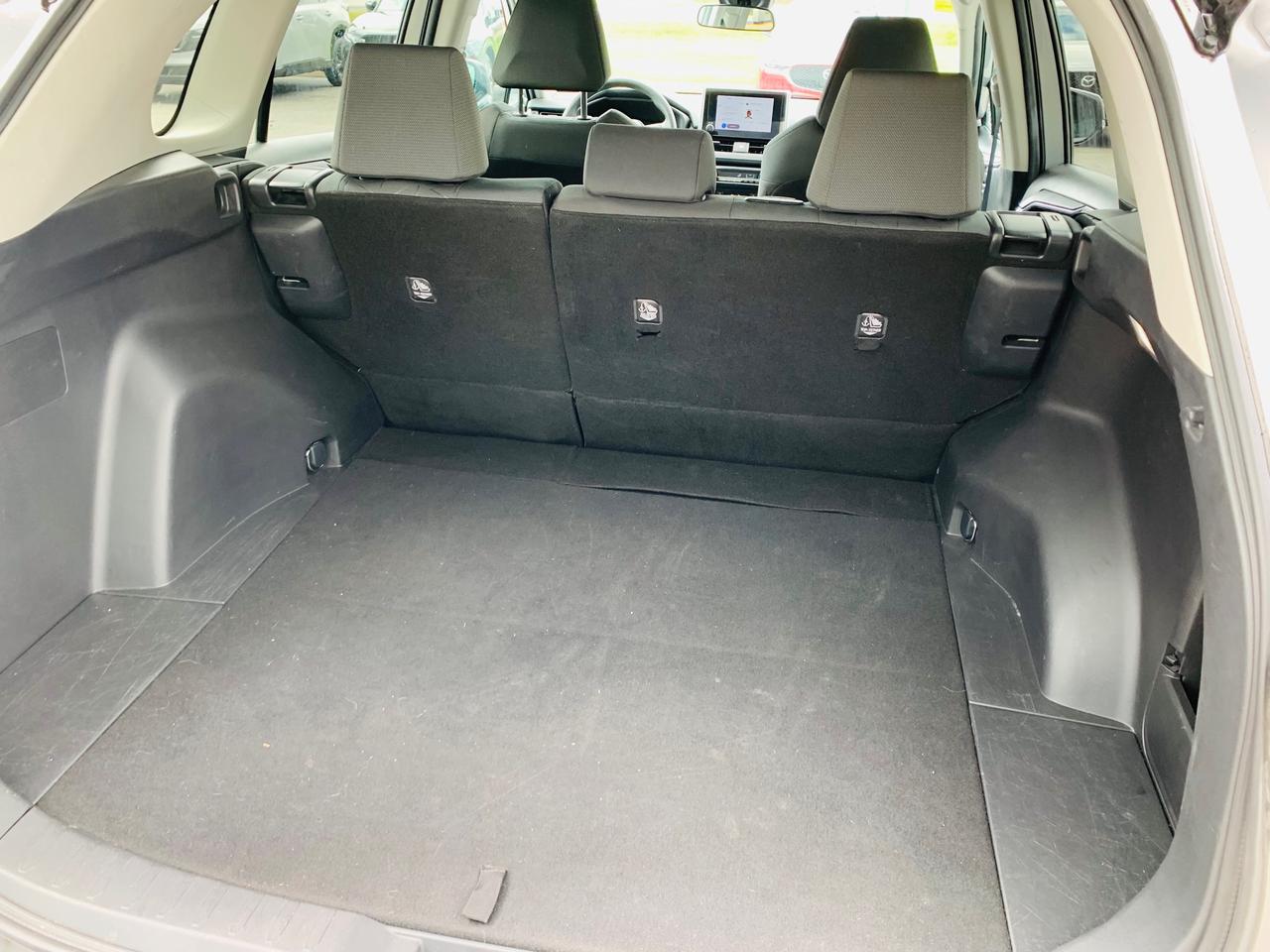 2023 Toyota RAV4 LE 4dr All-wheel Drive Photo