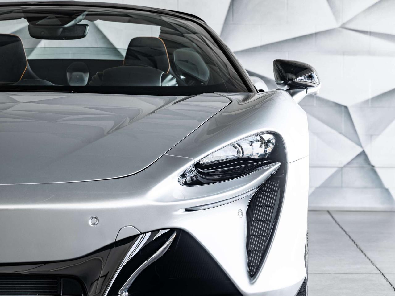 2025 McLaren Artura  Photo