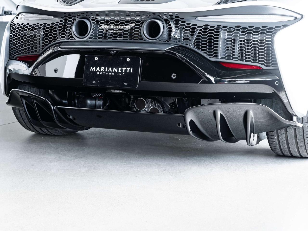 2025 McLaren Artura  Photo