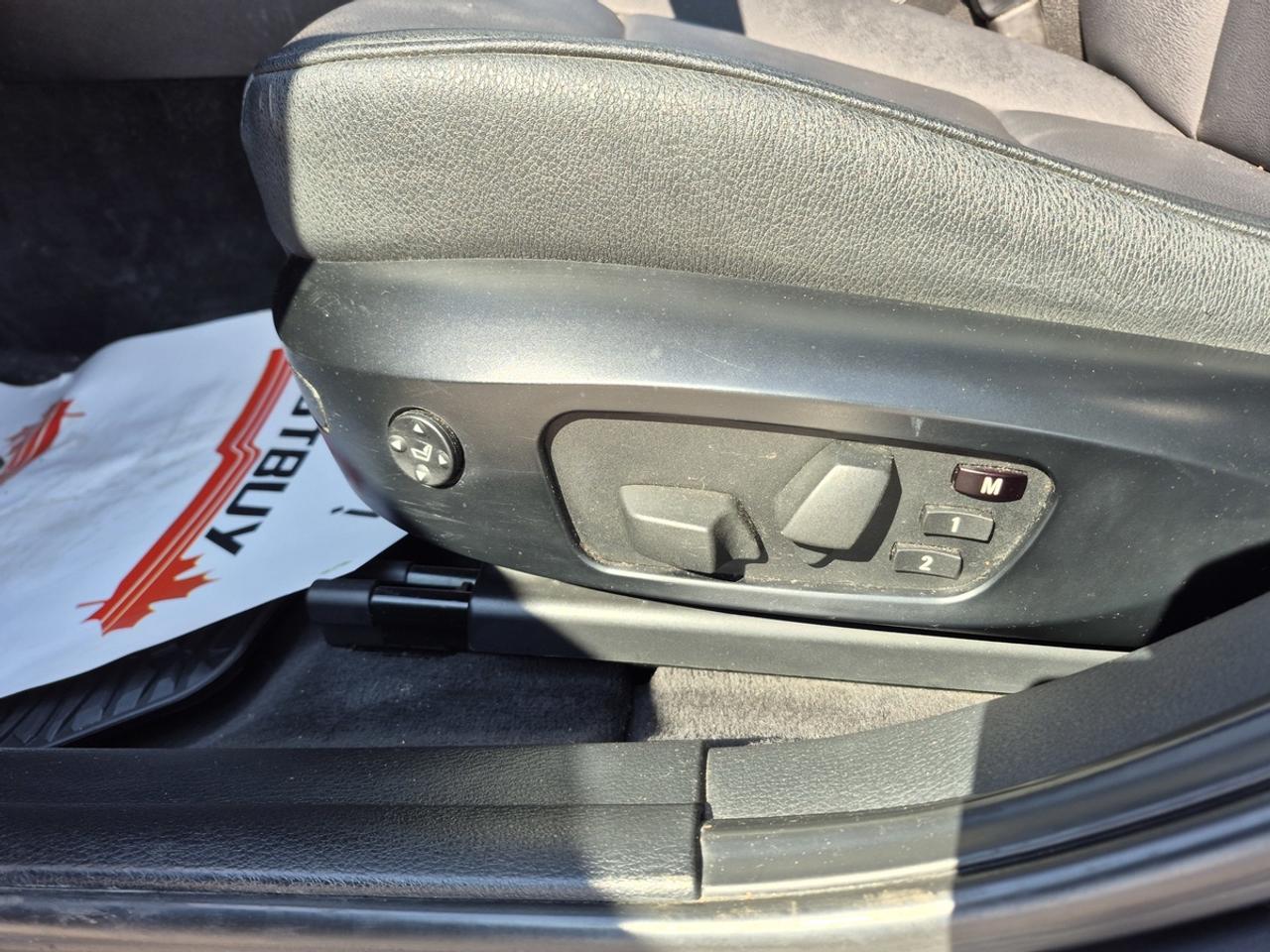 2012 BMW X1 xDrive28i Photo