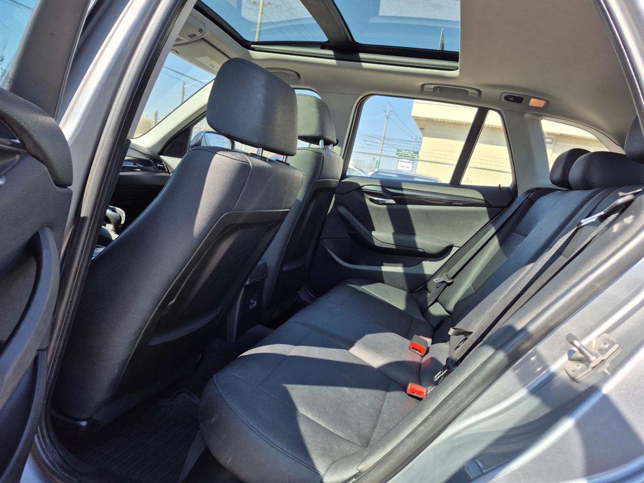 2012 BMW X1 xDrive28i Photo