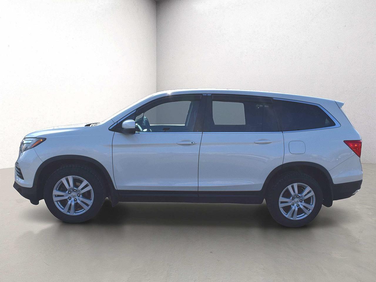 2017 Honda Pilot LX AWD Back Up Camera Photo