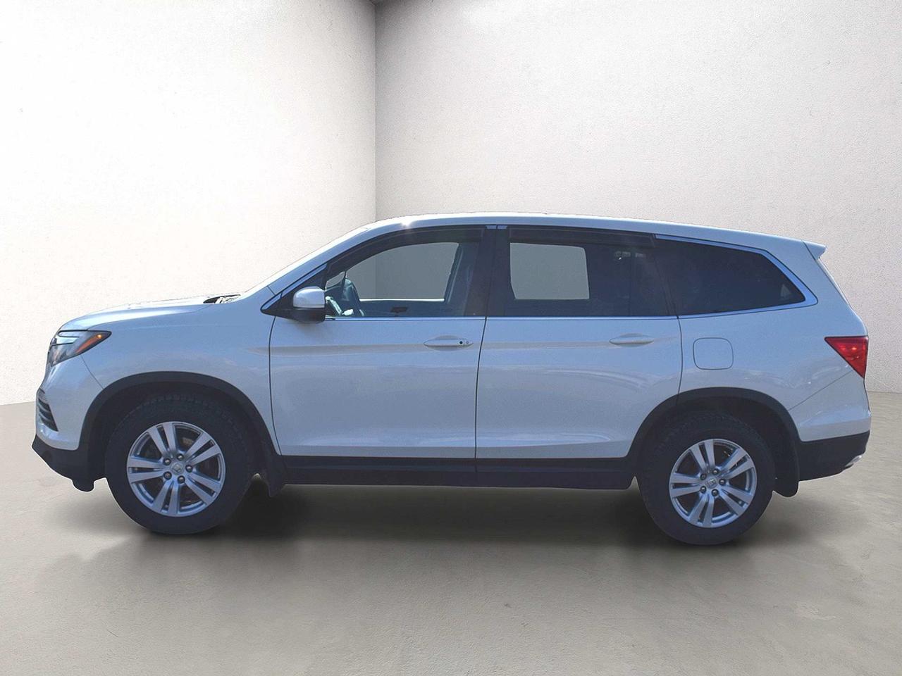 2017 Honda Pilot LX AWD Back Up Camera Photo4