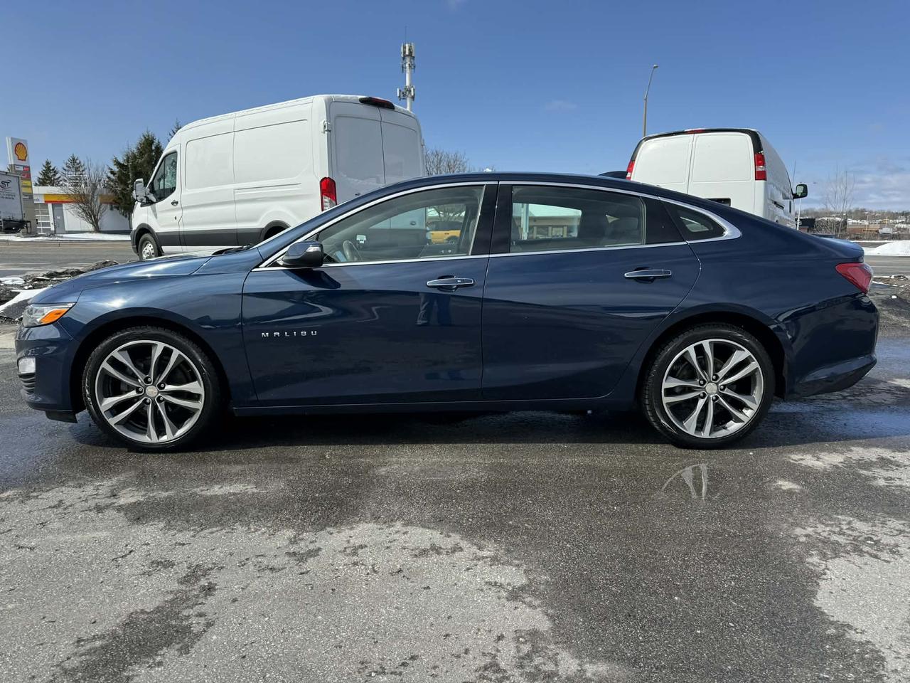 2019 Chevrolet Malibu 4dr Sdn Premier w-2LZ Photo