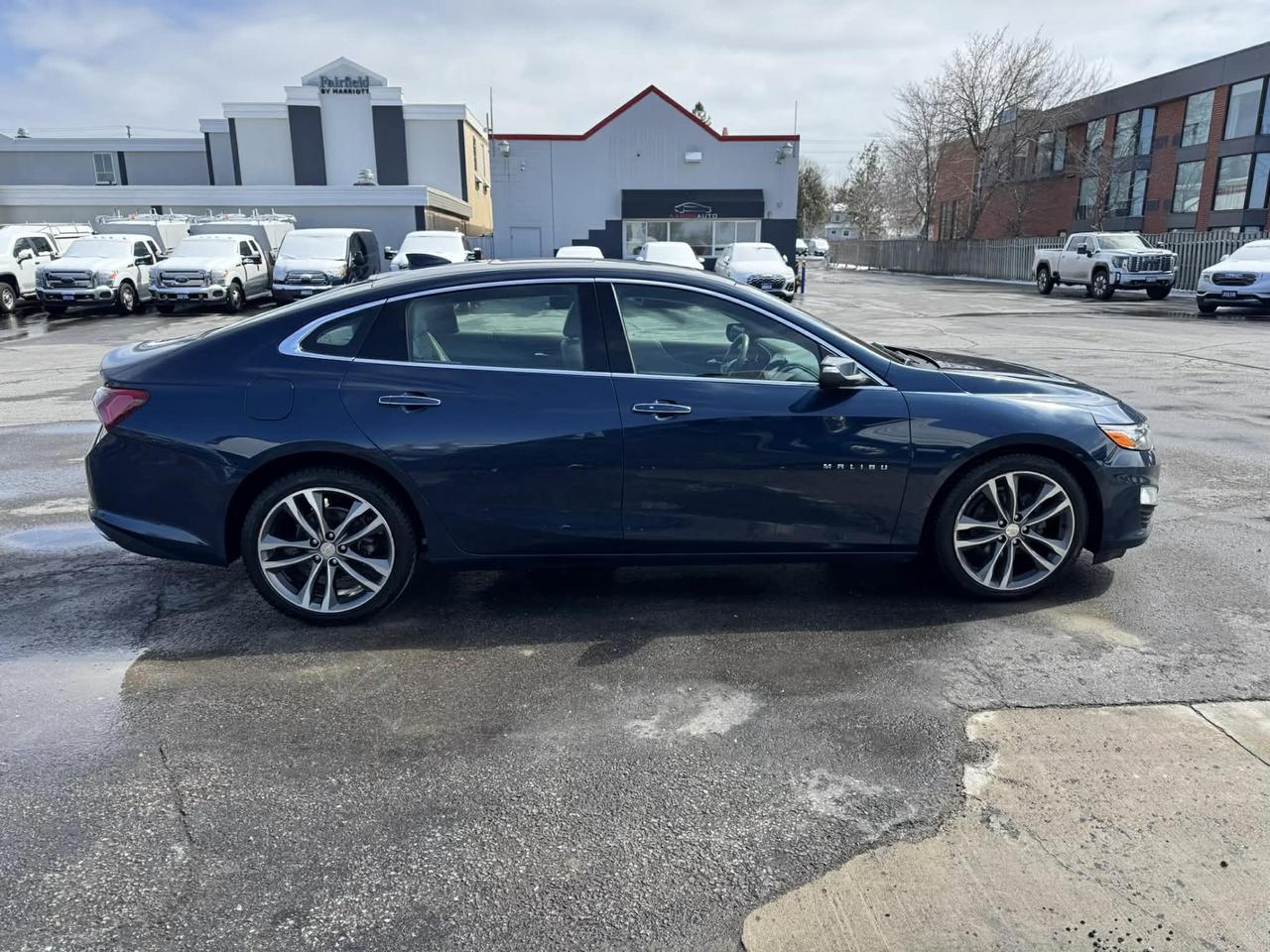 2019 Chevrolet Malibu 4dr Sdn Premier w-2LZ Photo
