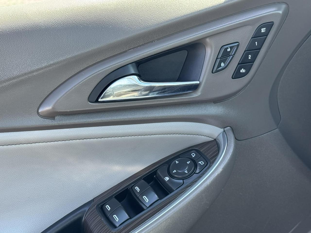 2019 Chevrolet Malibu 4dr Sdn Premier w-2LZ Photo