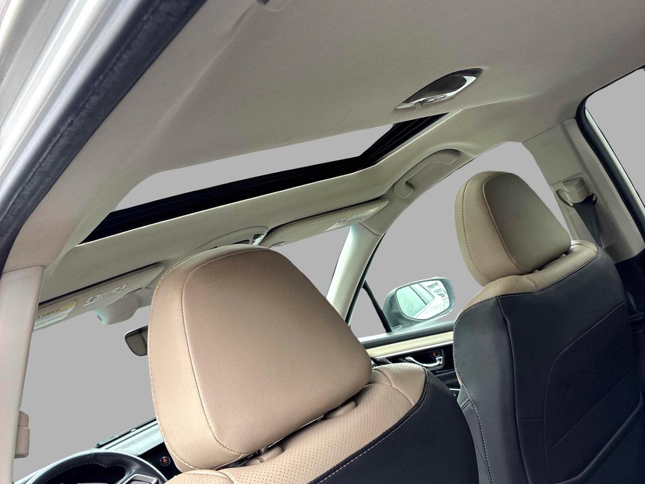 2020 Subaru Outback Limited AWD Navi Sunroof Photo