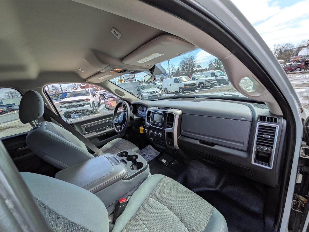 2018 RAM 1500 SLT Photo