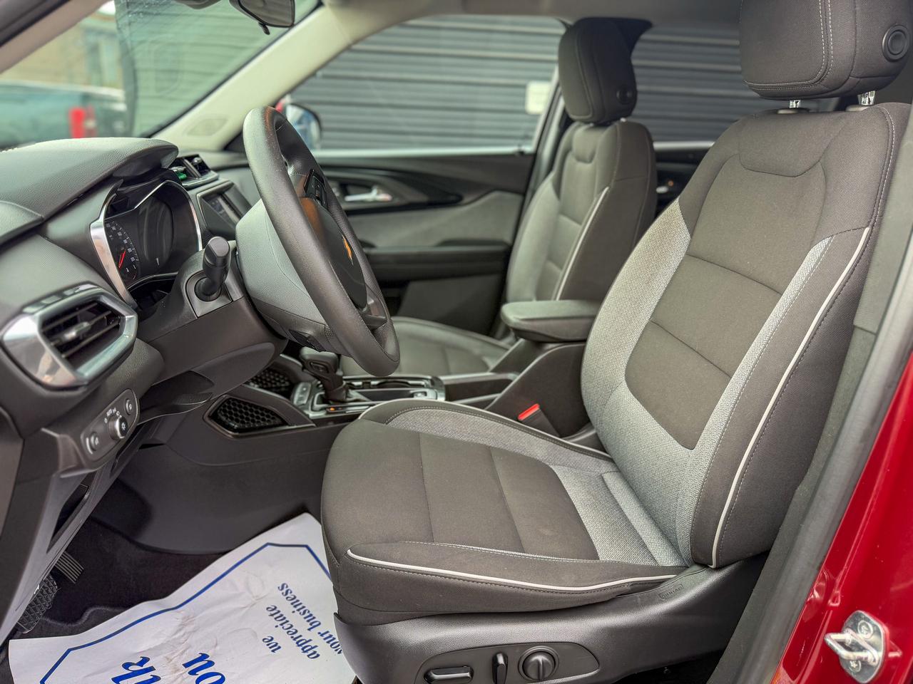 2023 Chevrolet TrailBlazer LT/1 OWNER/BSM/CAMERA/REMOTE/ACC/NO ACCIDENTS/1.2L Photo