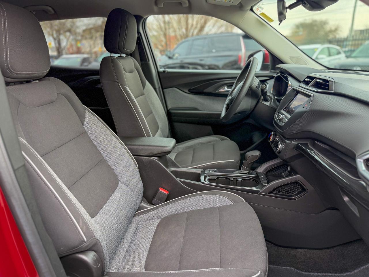 2023 Chevrolet TrailBlazer LT/1 OWNER/BSM/CAMERA/REMOTE/ACC/NO ACCIDENTS/1.2L Photo