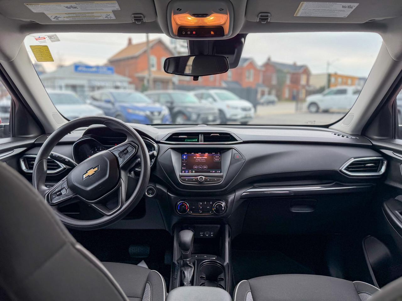 2023 Chevrolet TrailBlazer LT/1 OWNER/BSM/CAMERA/REMOTE/ACC/NO ACCIDENTS/1.2L Photo