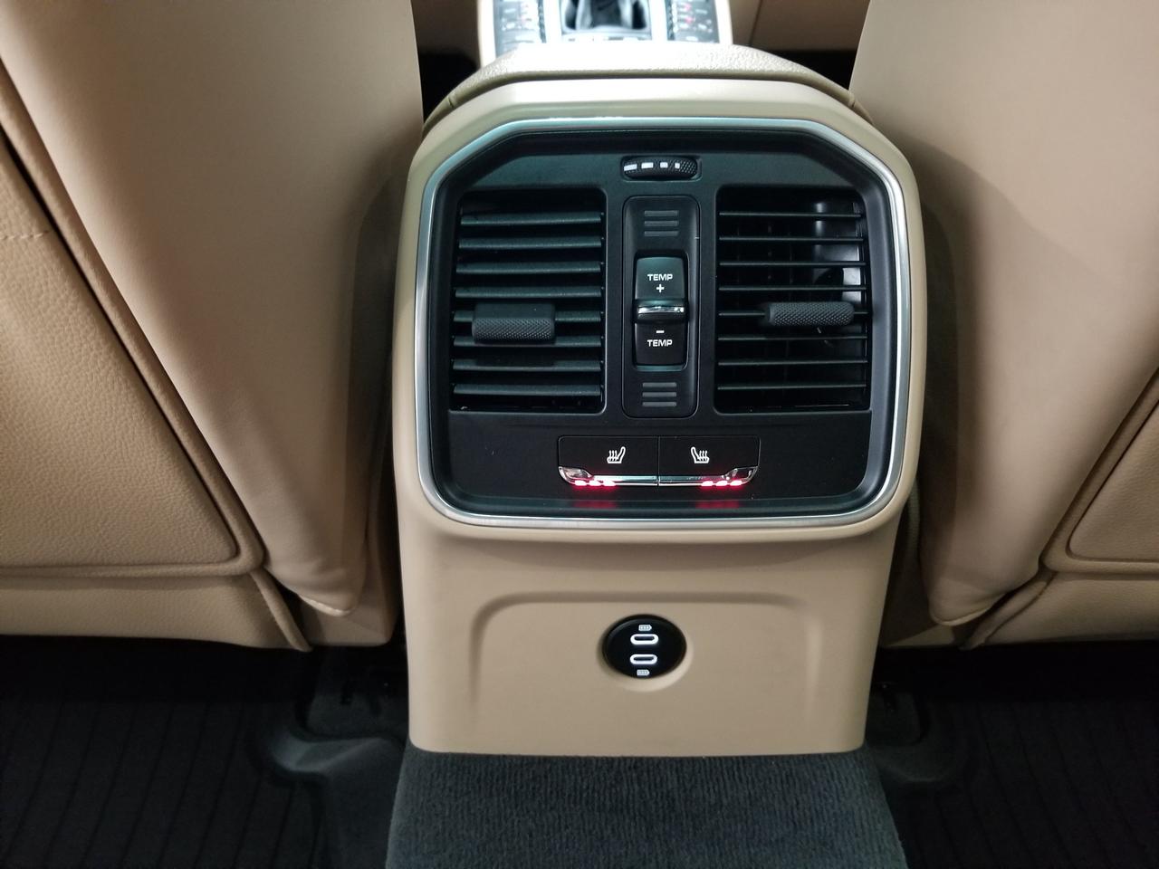 2021 Porsche Macan S 4dr All-Wheel Drive Photo