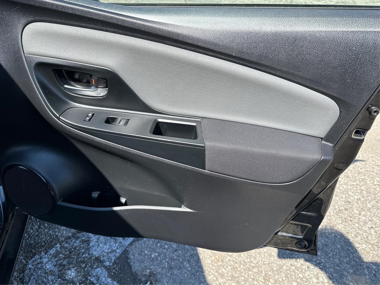 2018 Toyota Yaris SE Photo