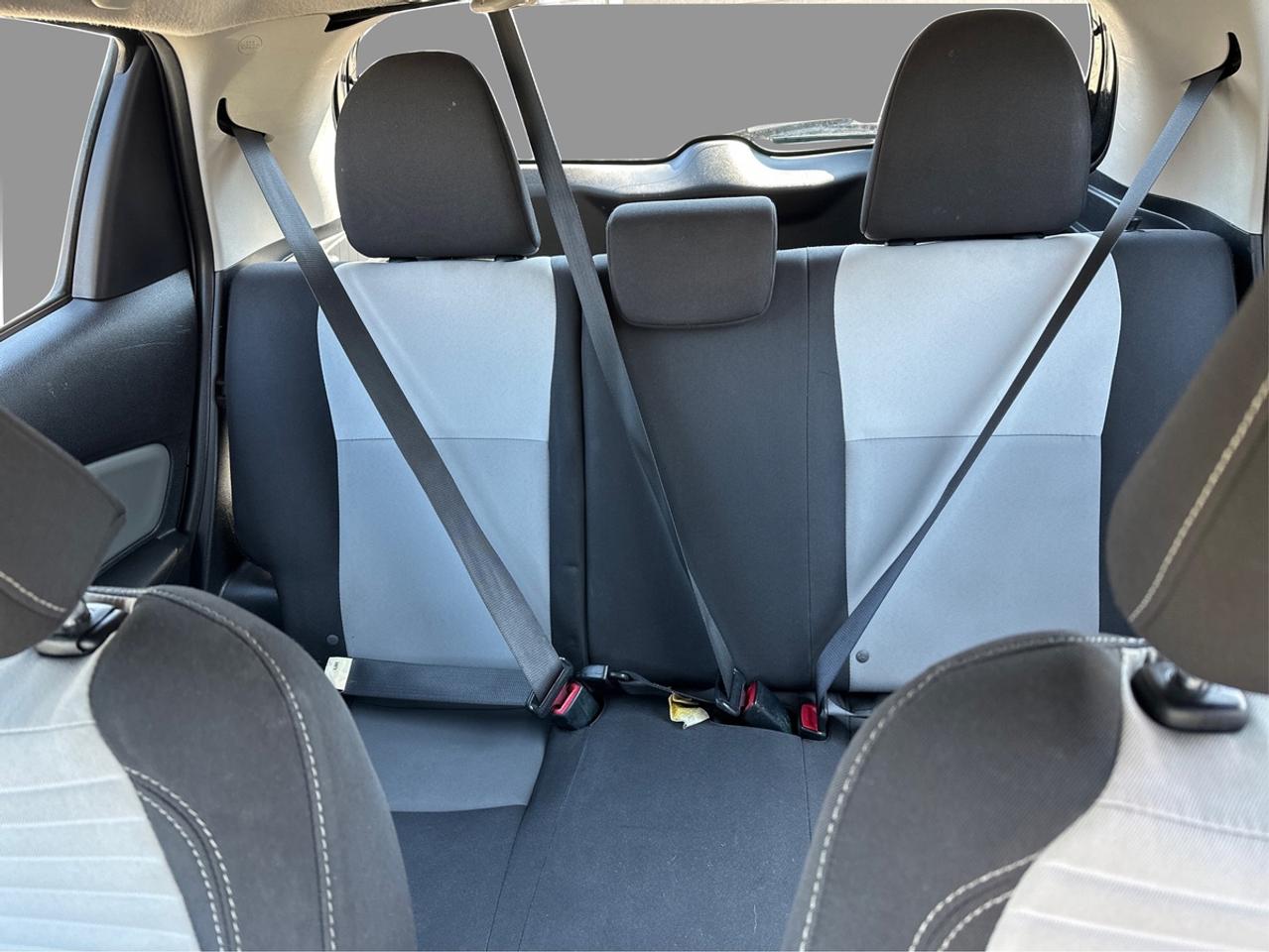 2018 Toyota Yaris SE Photo