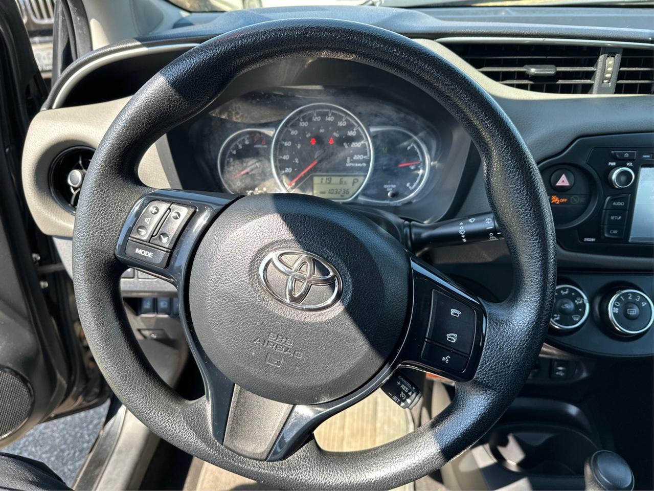 2018 Toyota Yaris SE Photo