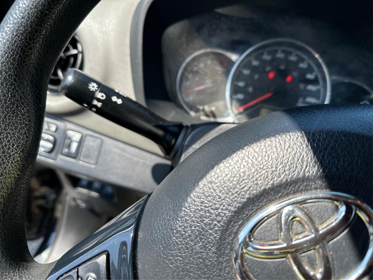 2018 Toyota Yaris SE Photo