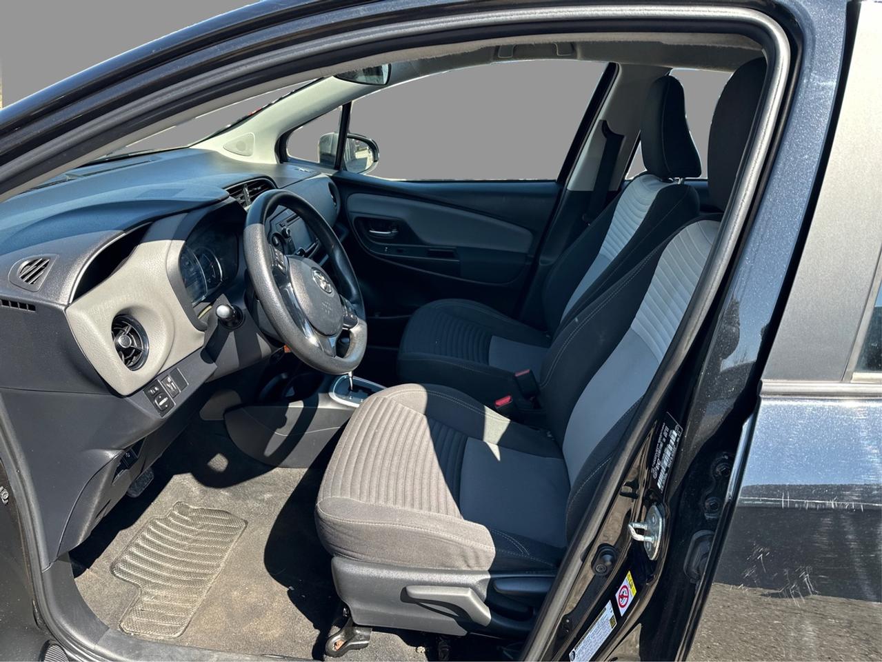 2018 Toyota Yaris SE Photo