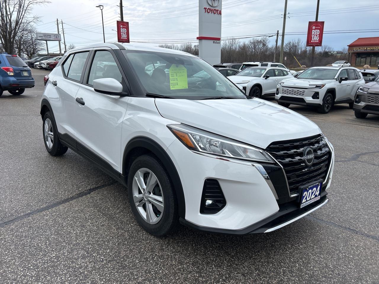 2024 Nissan Kicks S LOW KM Photo