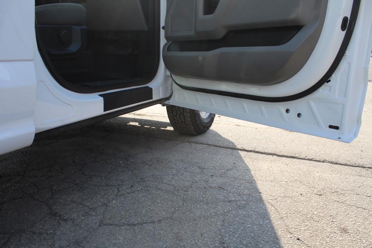 2019 Ford F-150 XLT Reg Cab 8ft Box Ladder Rack Matching Cap Photo