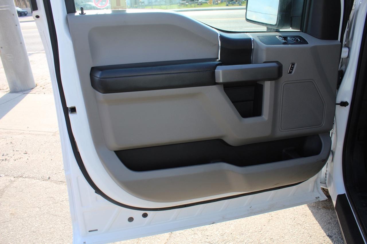 2019 Ford F-150 XLT Reg Cab 8ft Box Ladder Rack Matching Cap Photo