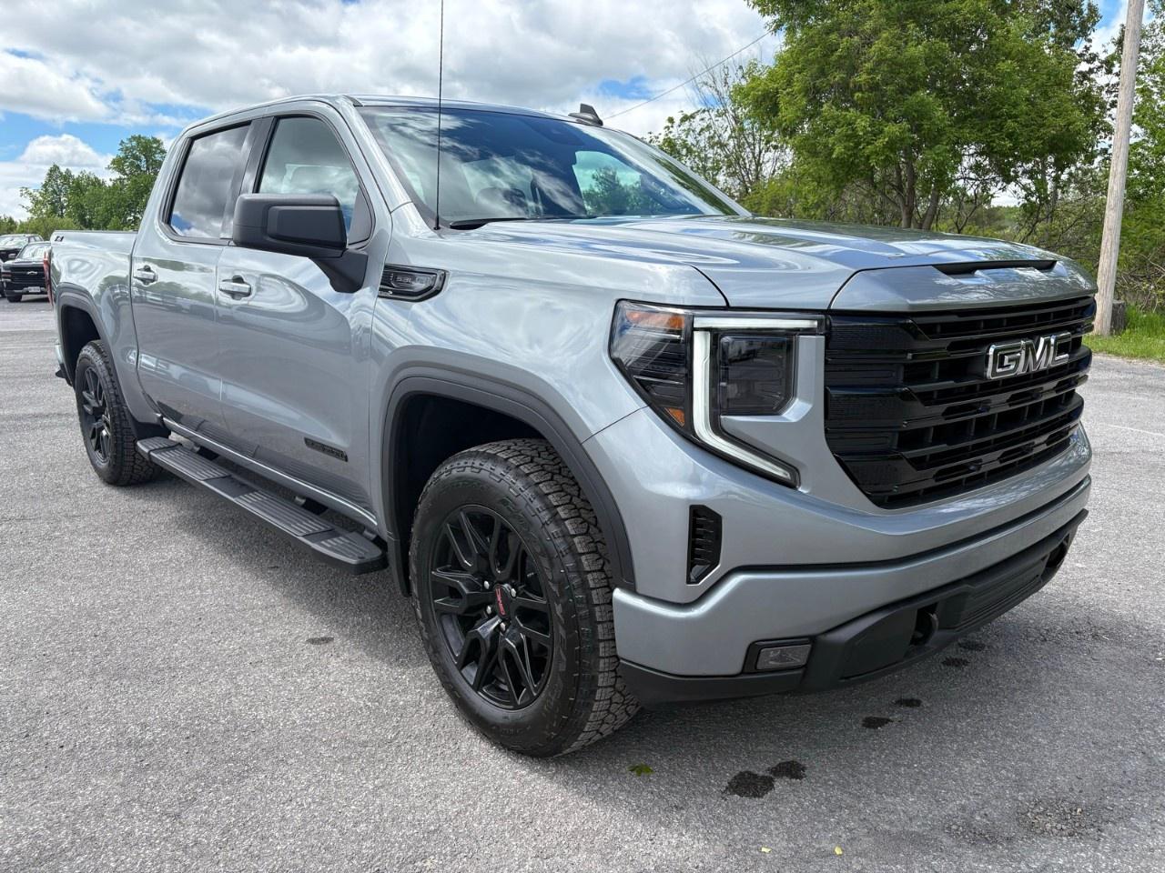2026 GMC Sierra 1500 Crew Cab Short Box 4-Wheel Drive Elevation Photo