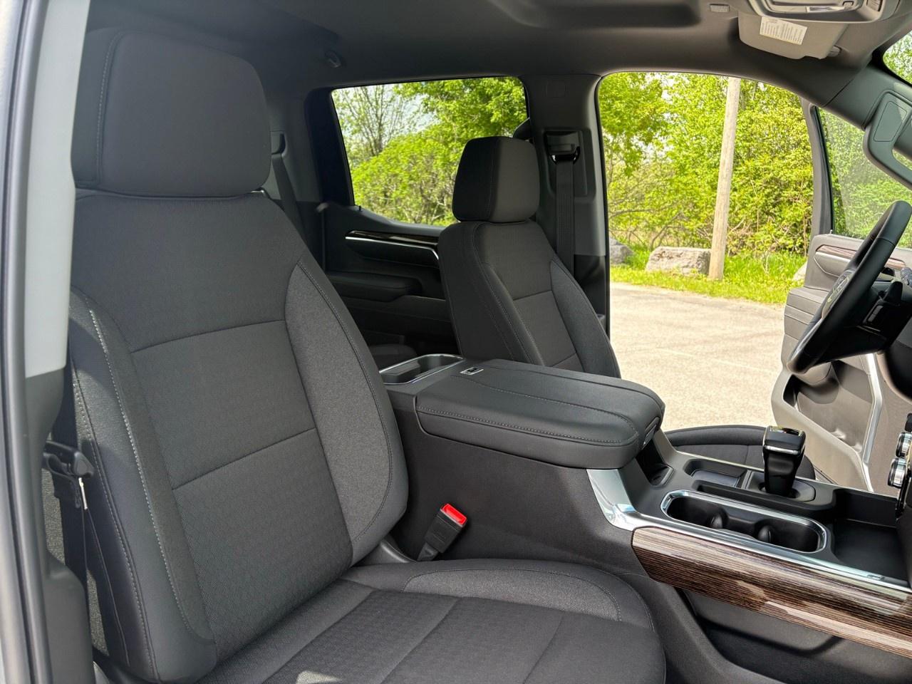 2026 GMC Sierra 1500 Crew Cab Short Box 4-Wheel Drive Elevation Photo