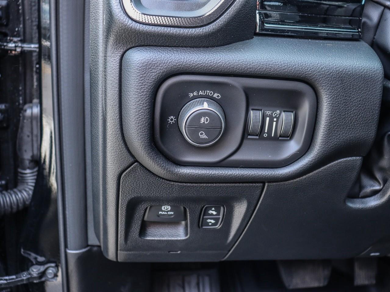 2026 RAM 1500 SPORT Photo