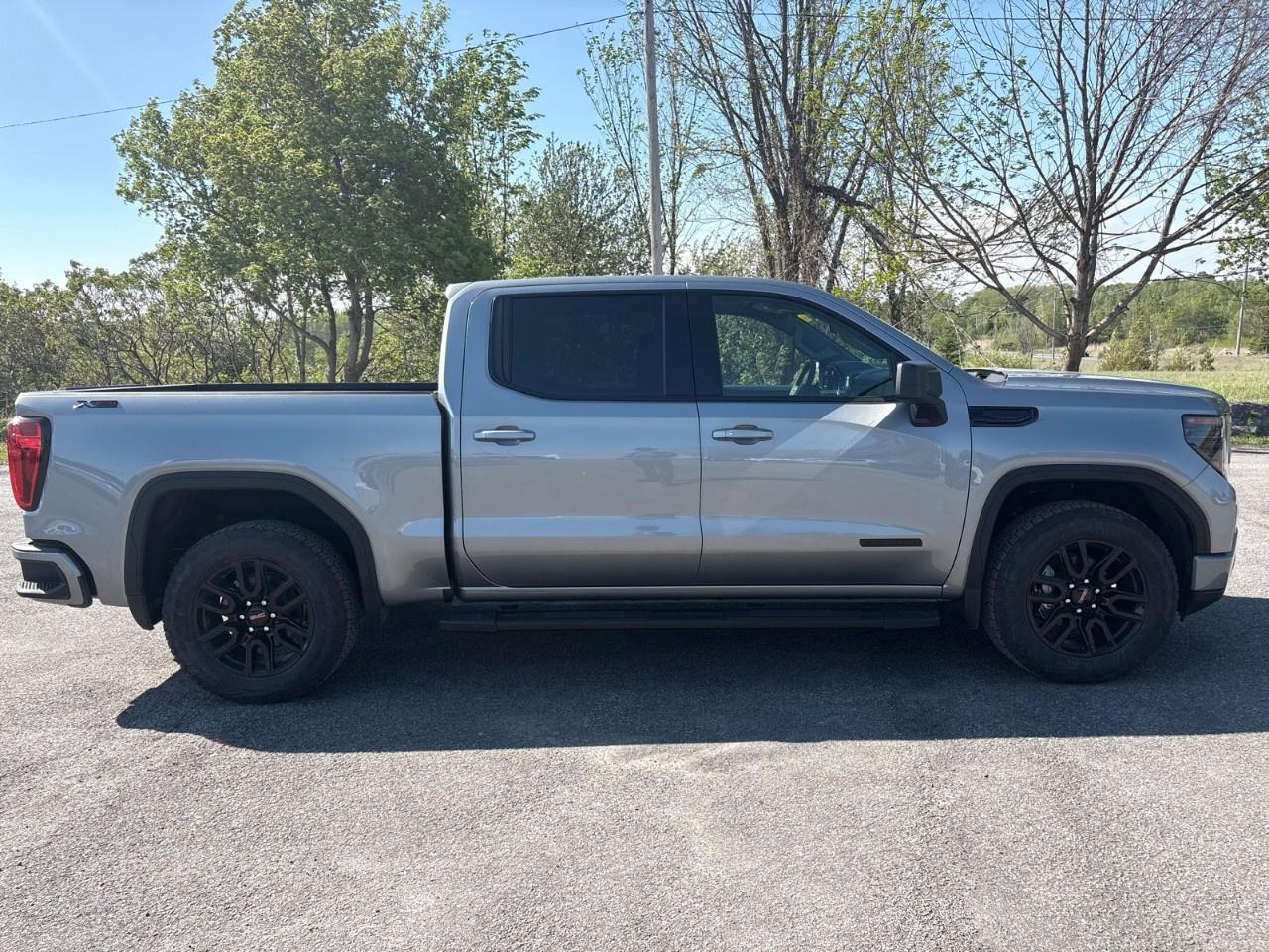 2026 GMC Sierra 1500 Crew Cab Short Box 4-Wheel Drive Elevation Photo