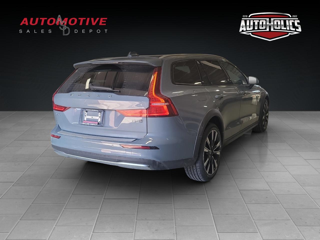 2024 Volvo V60 Cross Country B5 Plus Awd Photo