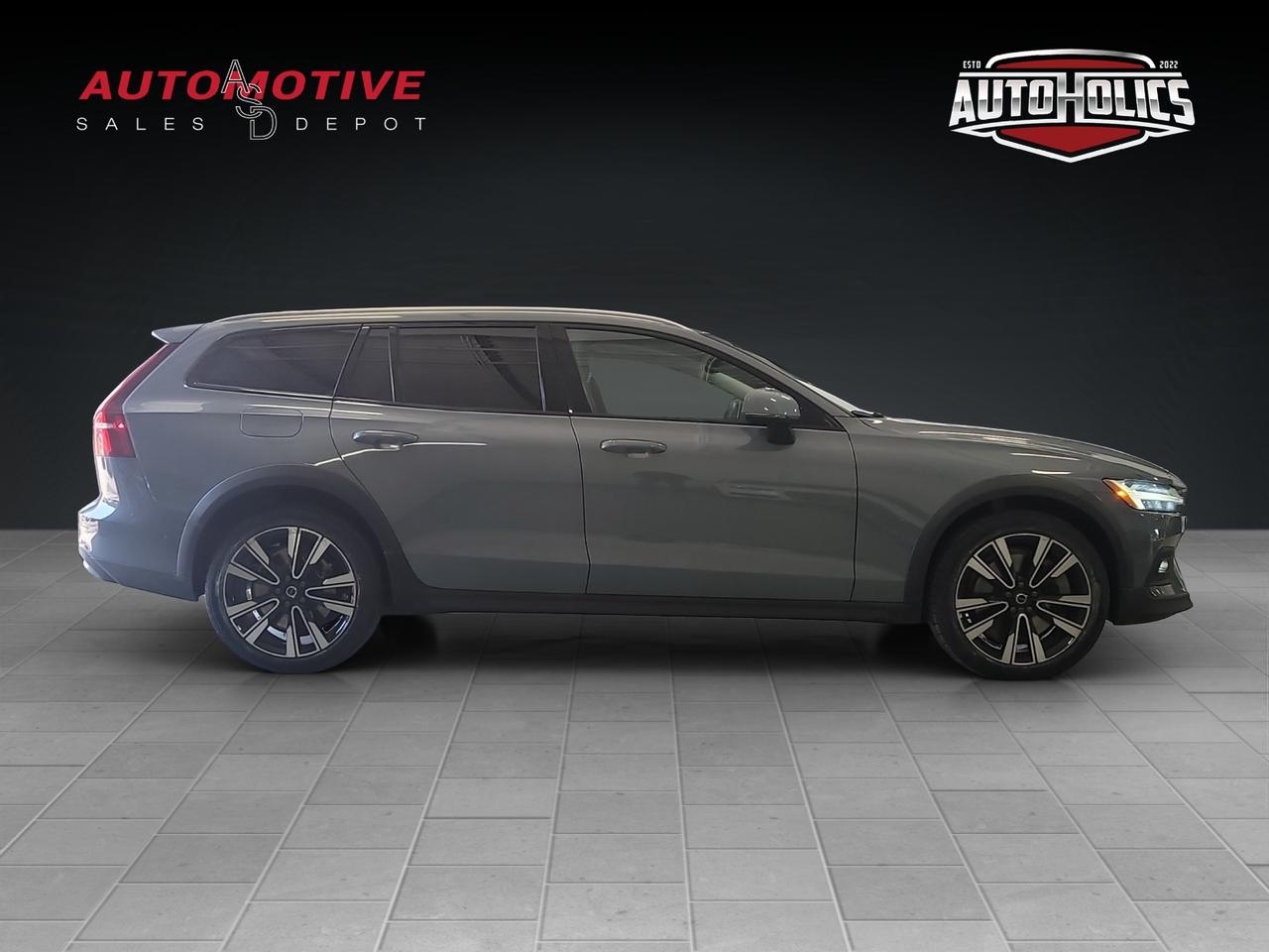 2024 Volvo V60 Cross Country B5 Plus Awd Photo
