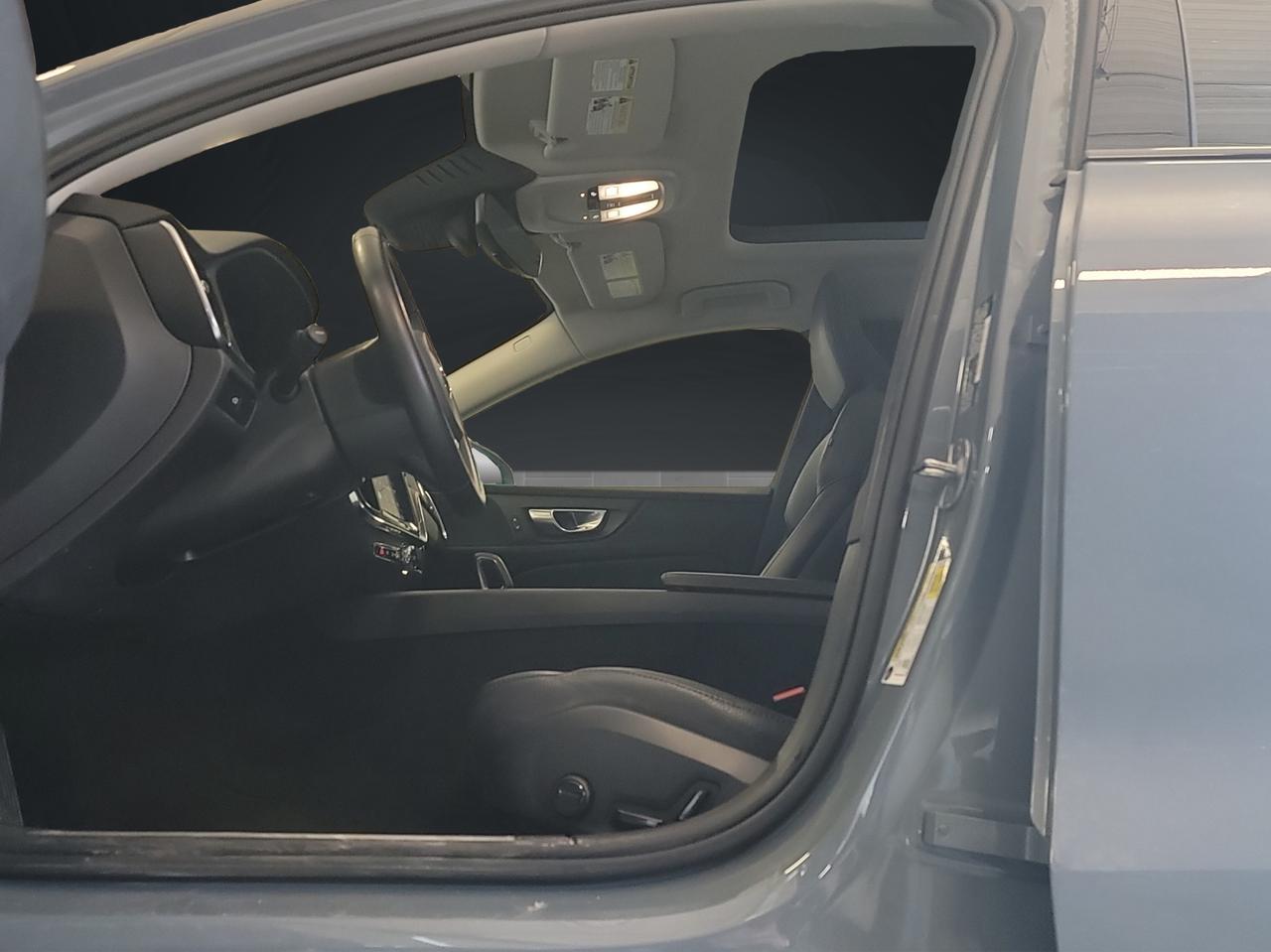 2024 Volvo V60 Cross Country B5 Plus Awd Photo