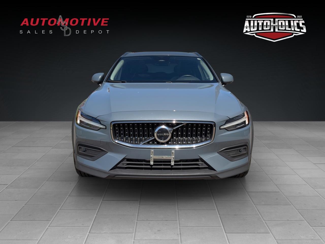 2024 Volvo V60 Cross Country B5 Plus Awd Photo