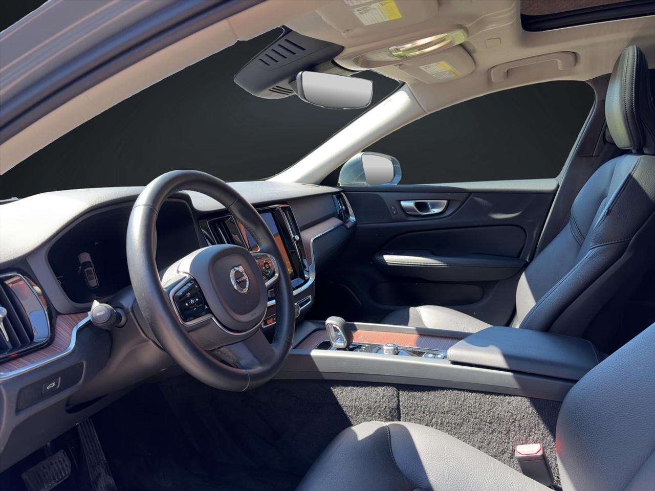 2024 Volvo V60 Cross Country B5 Plus Awd Photo