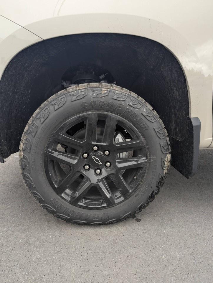 2026 Chevrolet Silverado 1500 Crew Cab Short Box 4-Wheel Drive Custom Trail Boss Photo