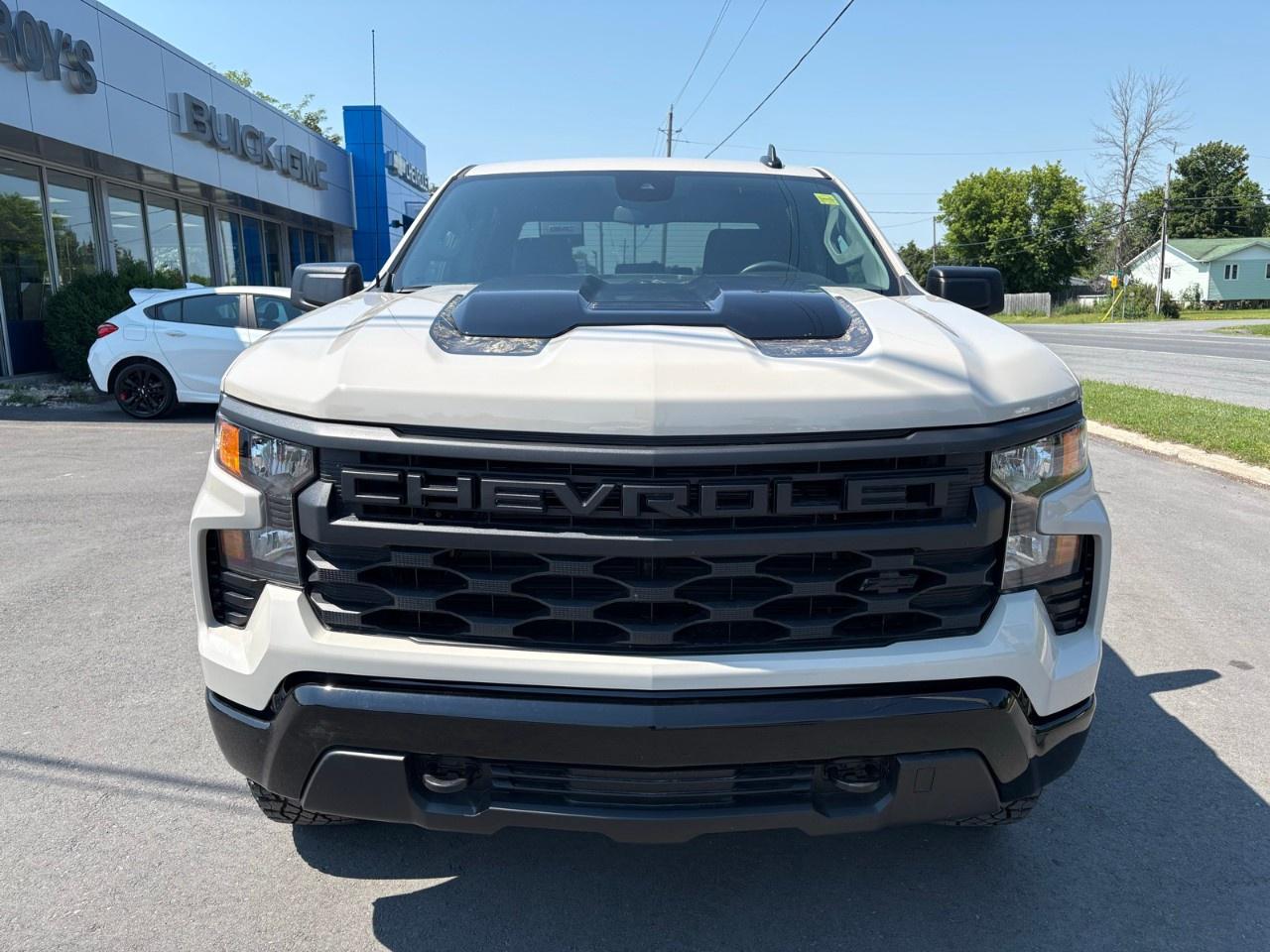 2026 Chevrolet Silverado 1500 Crew Cab Short Box 4-Wheel Drive Custom Trail Boss Photo