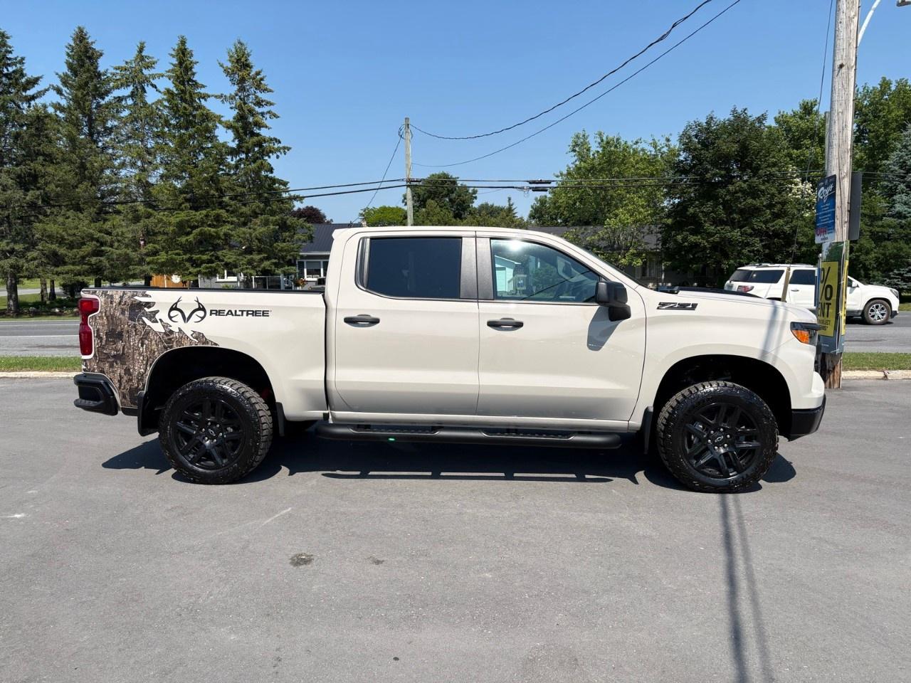 2026 Chevrolet Silverado 1500 Crew Cab Short Box 4-Wheel Drive Custom Trail Boss Photo