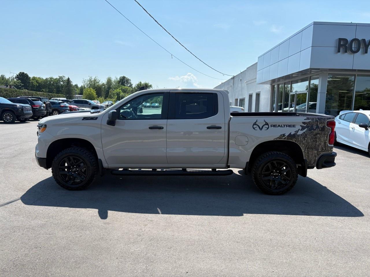 2026 Chevrolet Silverado 1500 Crew Cab Short Box 4-Wheel Drive Custom Trail Boss Photo
