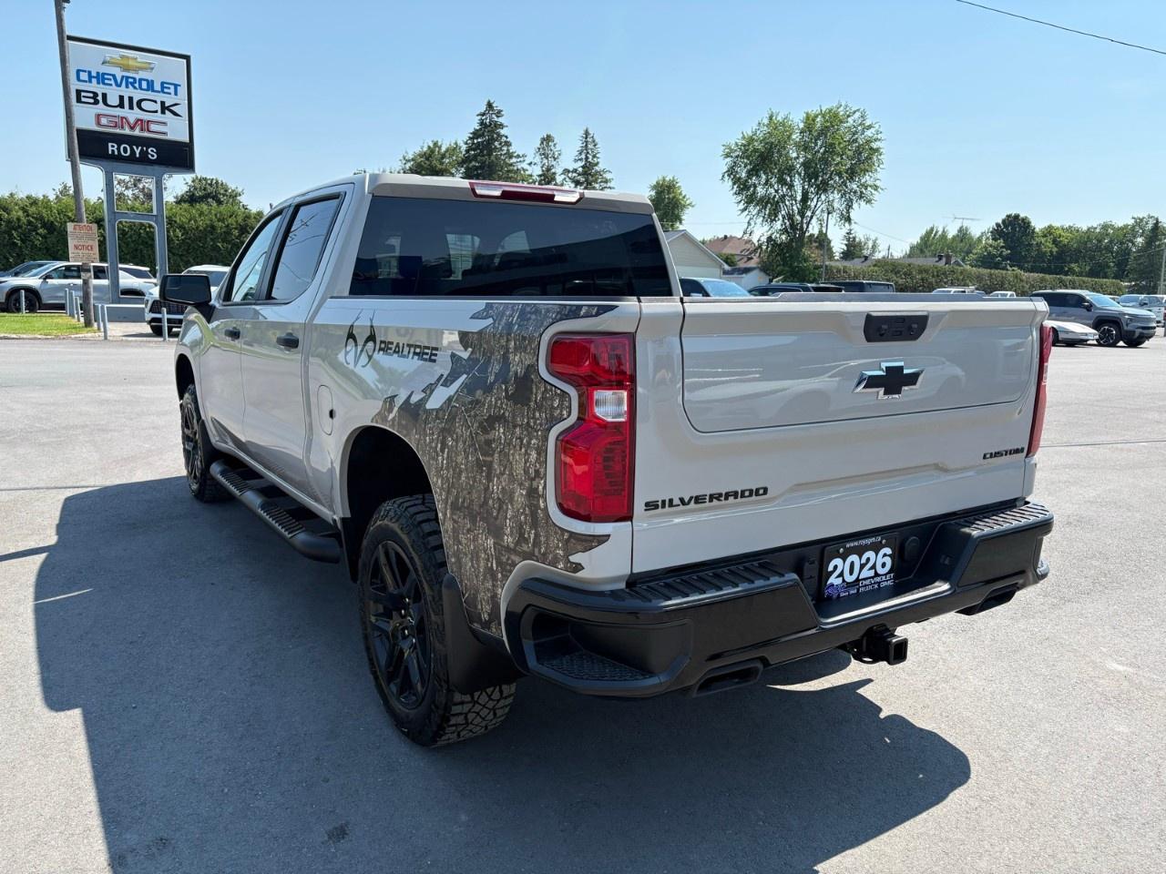 2026 Chevrolet Silverado 1500 Crew Cab Short Box 4-Wheel Drive Custom Trail Boss Photo