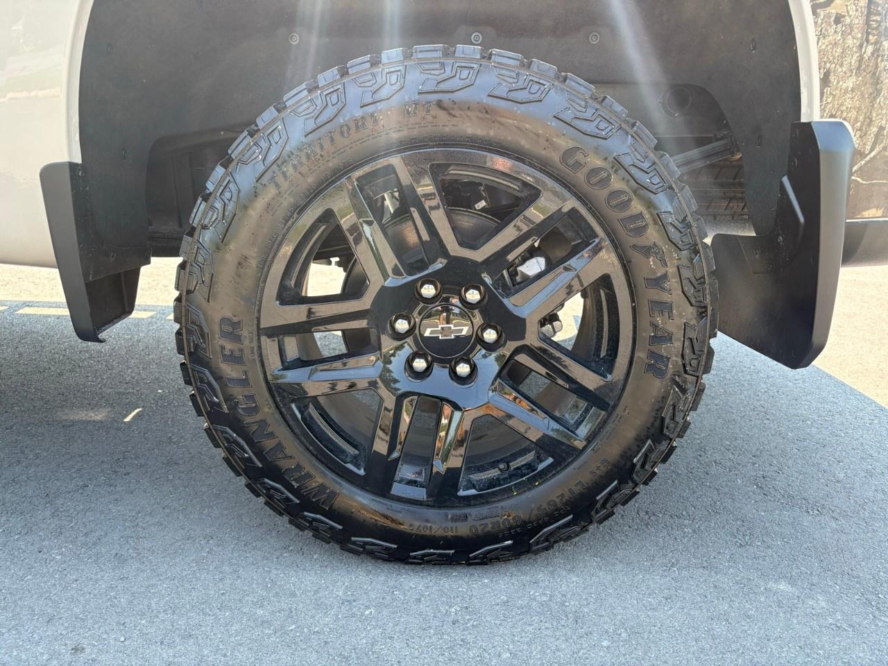 2026 Chevrolet Silverado 1500 Crew Cab Short Box 4-Wheel Drive Custom Trail Boss Photo