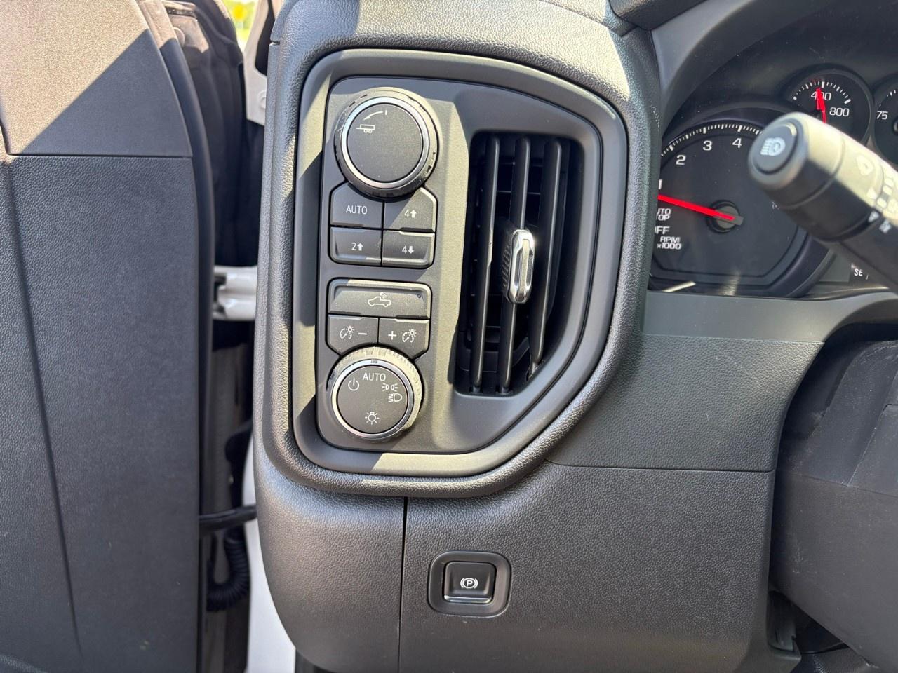 2026 Chevrolet Silverado 1500 Crew Cab Short Box 4-Wheel Drive Custom Trail Boss Photo