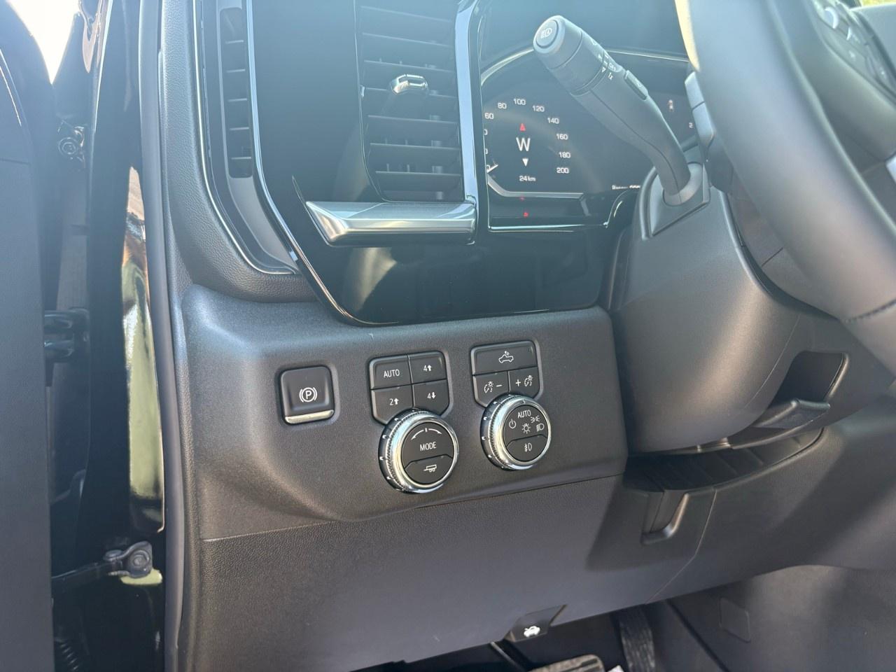 2026 GMC Sierra 1500 Crew Cab Short Box 4-Wheel Drive Elevation Photo