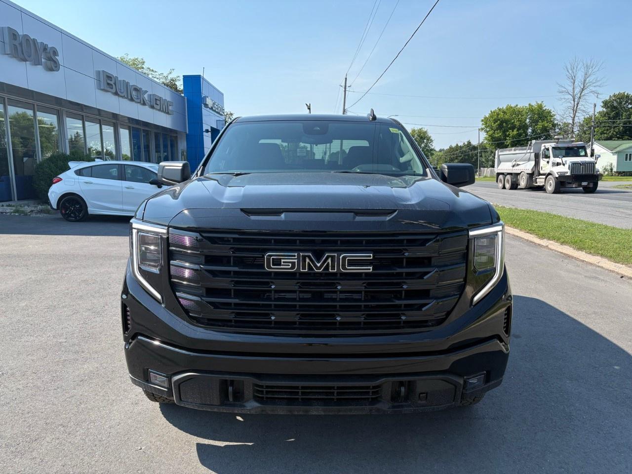 2026 GMC Sierra 1500 Crew Cab Short Box 4-Wheel Drive Elevation Photo