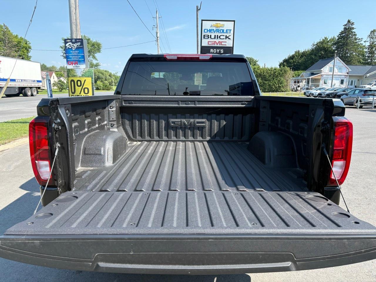 2026 GMC Sierra 1500 Crew Cab Short Box 4-Wheel Drive Elevation Photo