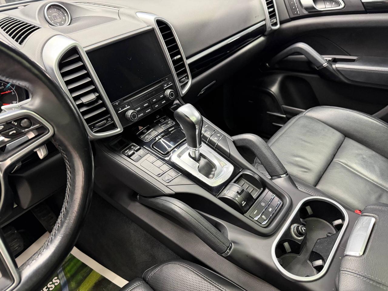 2017 Porsche Cayenne AWD  PREMIUM PLUS BOSE Photo