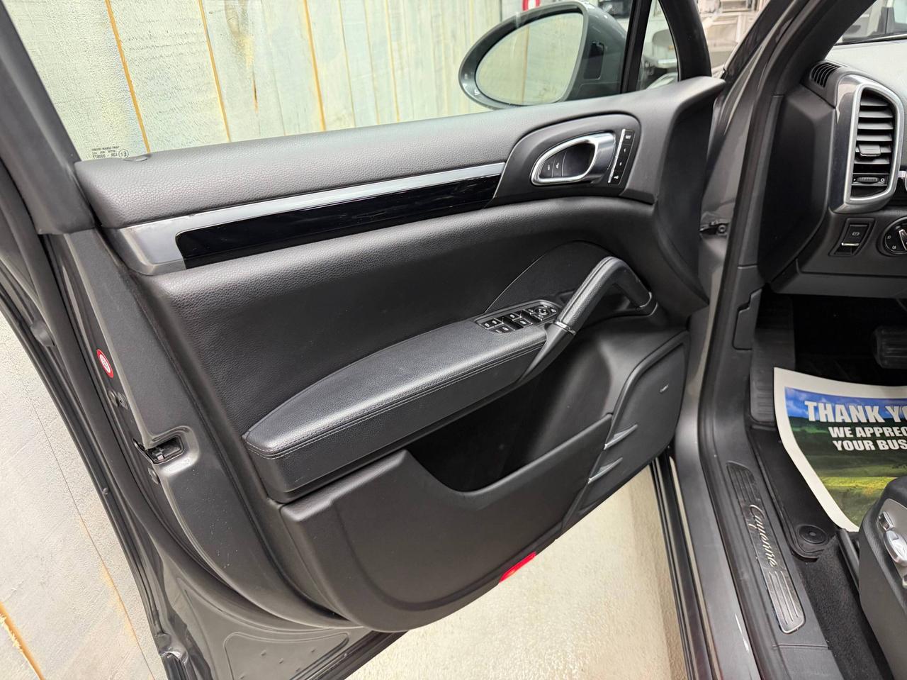 2017 Porsche Cayenne AWD  PREMIUM PLUS BOSE Photo